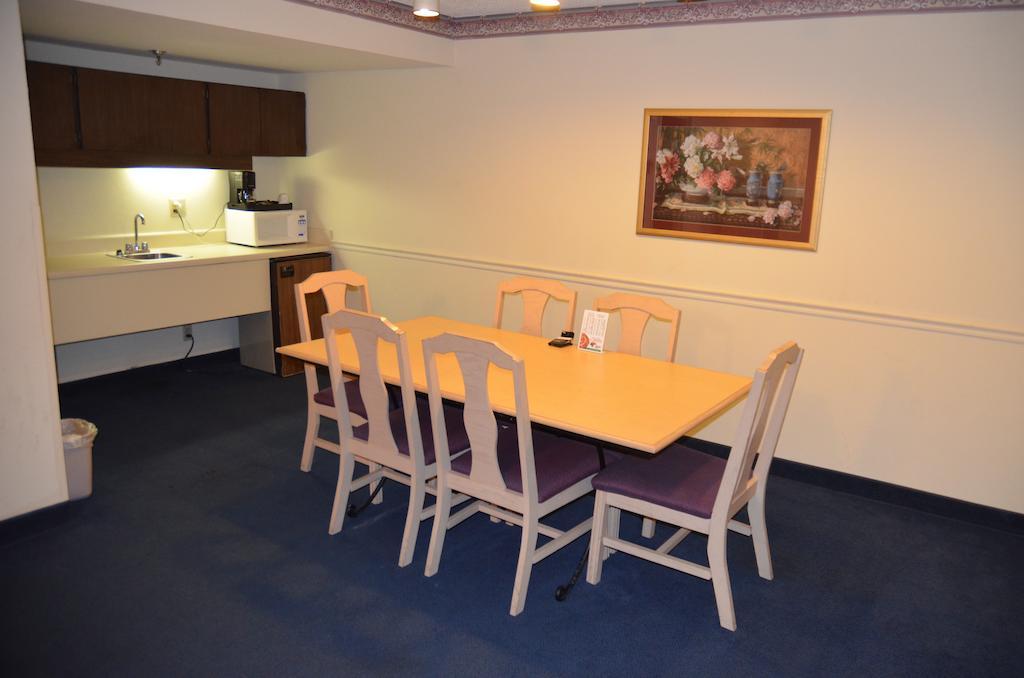 Clarion Hotel Jackson Northwest Εξωτερικό φωτογραφία